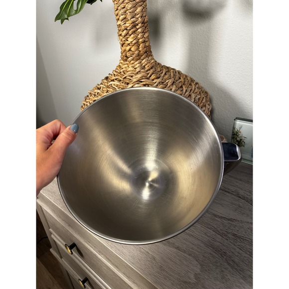 KitchenAid KSM150 Stainless Steel Bowl 5 Quart Stand Mixer Attachment - Picture 3 of 3